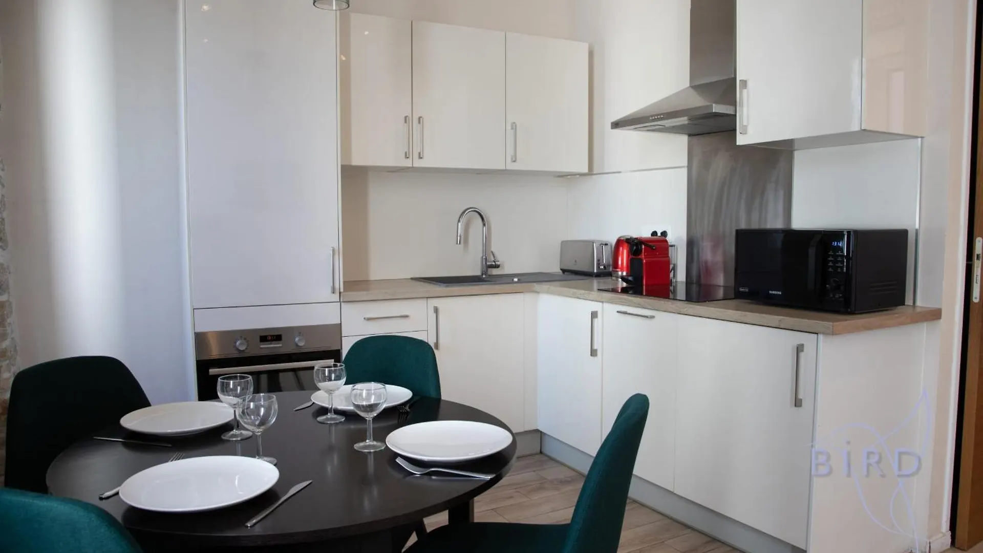 Charming 2-Room Apartment In The Heart Of Antibes