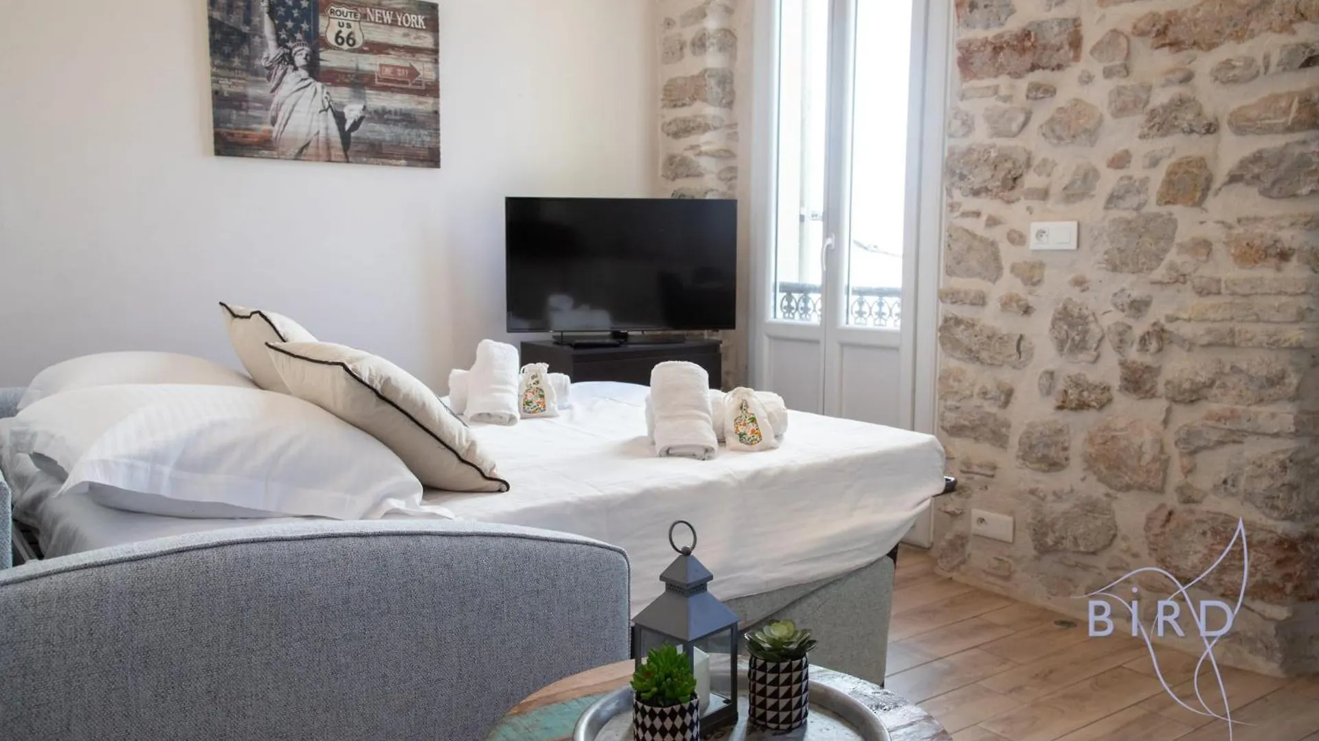 Charming 2-Room Apartment In The Heart Of Antibes